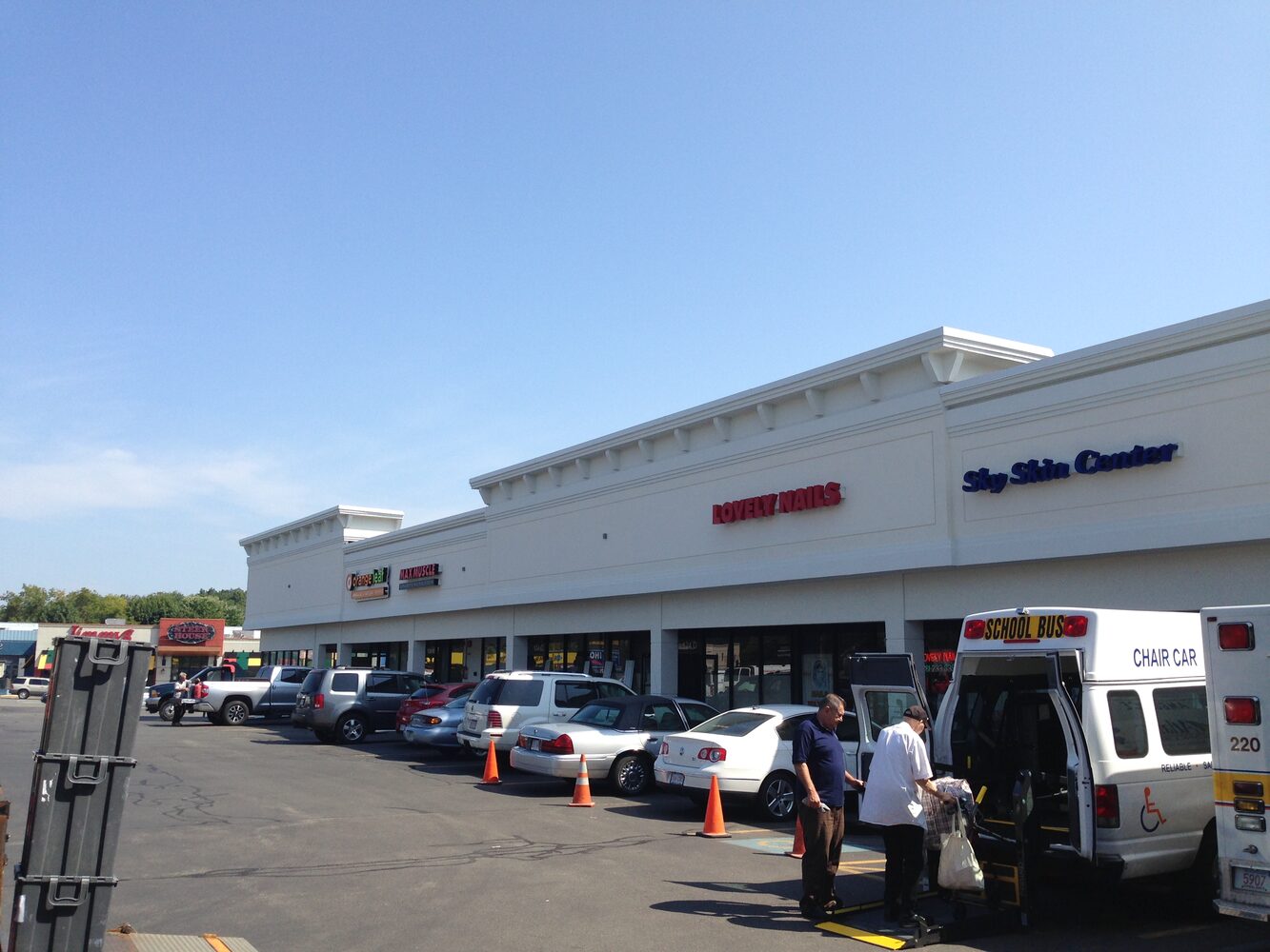 Commercial plaza finish